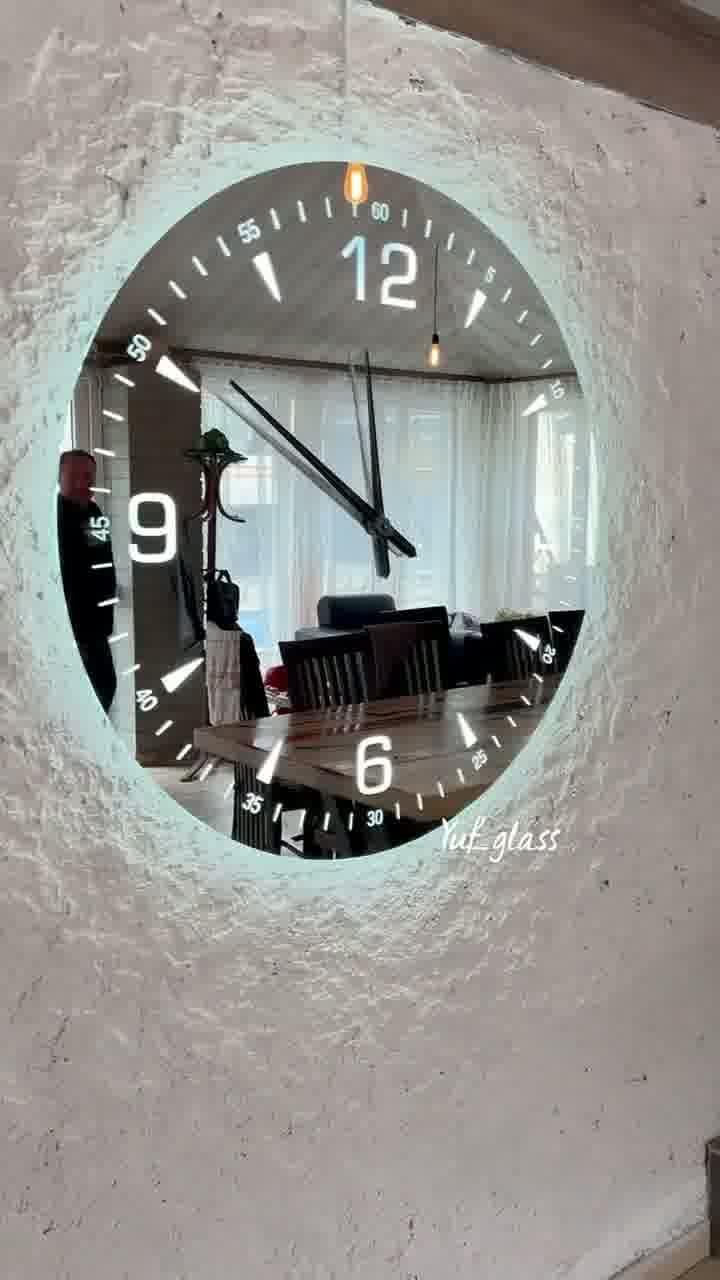 American Style Mirror Wall Clock